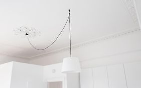 Spacious Georgian Pad - Free Parking - Walk To Bath