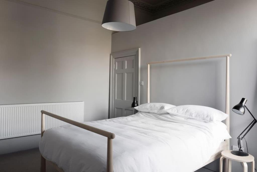 Appartement Spacious Georgian Pad - Free Parking - Walk To Bath Extérieur photo