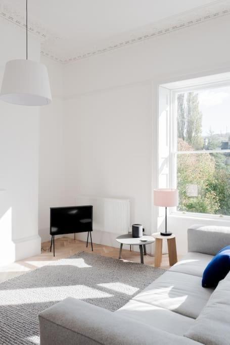 Appartement Spacious Georgian Pad - Free Parking - Walk To Bath Extérieur photo